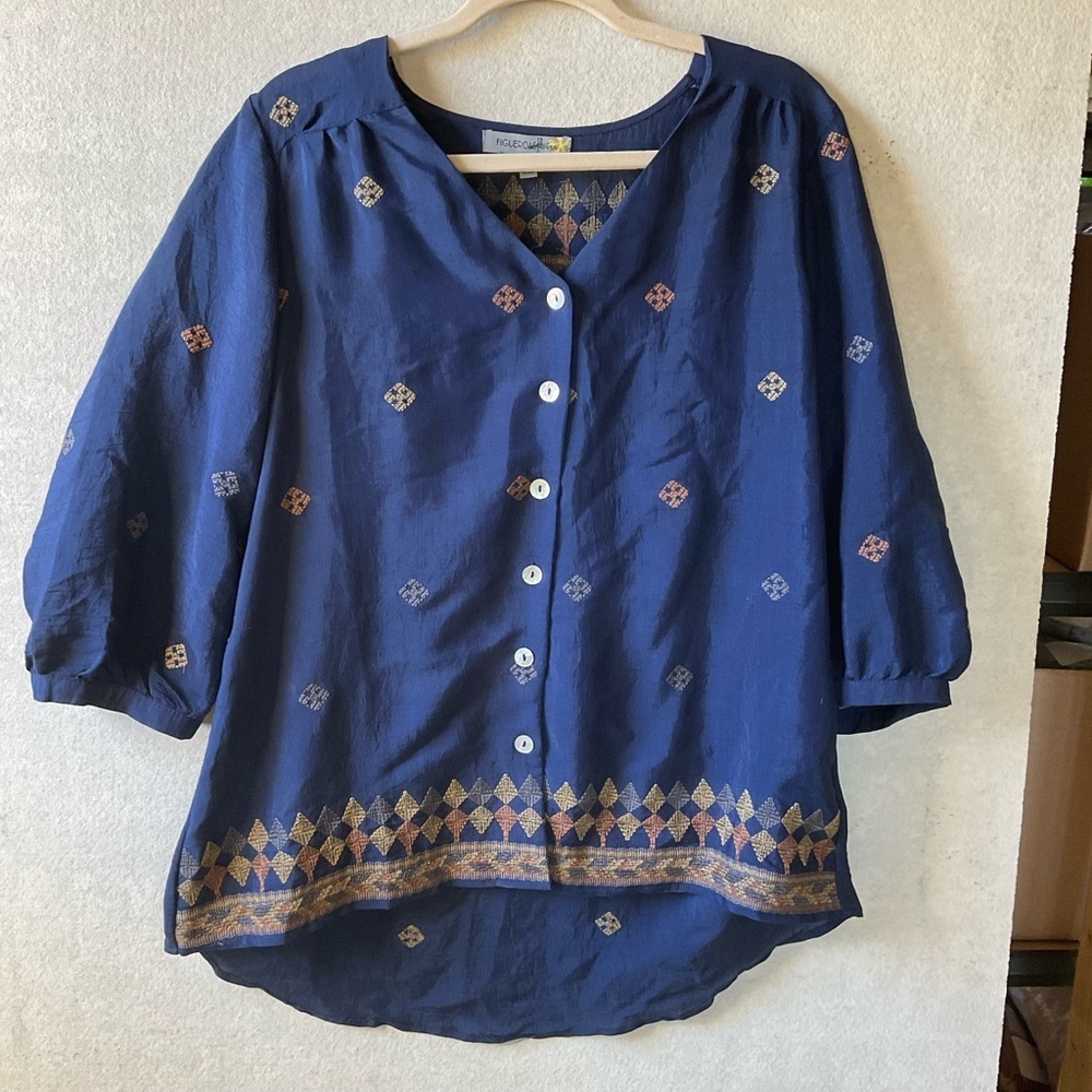 Figueroa and Flower top. Button down. Embroidered. 3/4 sleeve. Blue. Size L